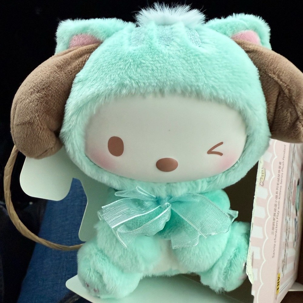 New Pochacco Sanrio Play With Kittens Series Plush from Top Toy(open box)